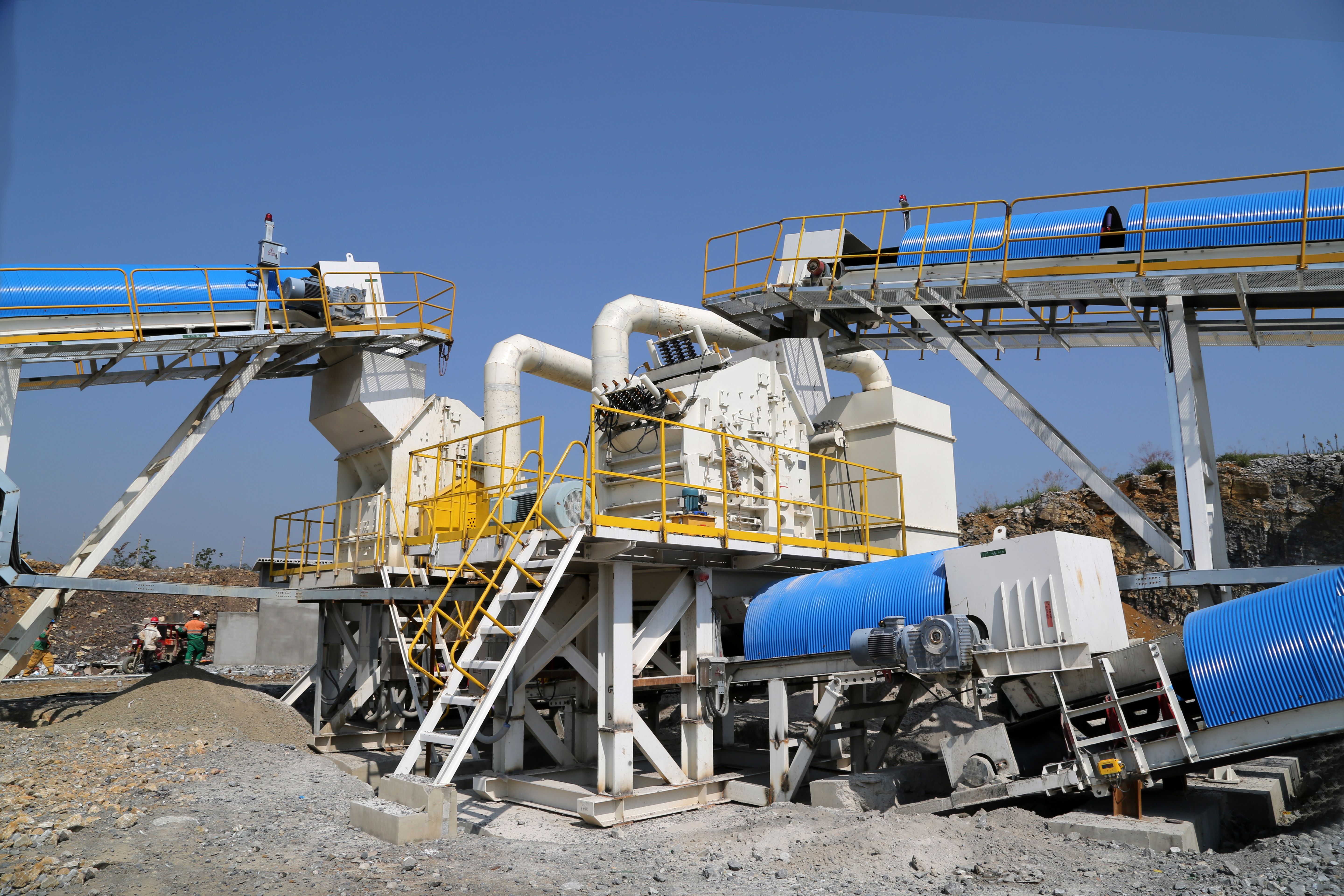 Limestone crushing and screening production line introduction - SANDMINE